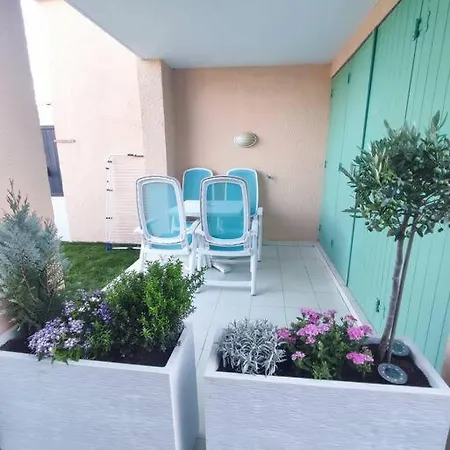 Chez Adriana Appartement Cosy Avec Jardin, Proche Plage Grimaud Exterior foto